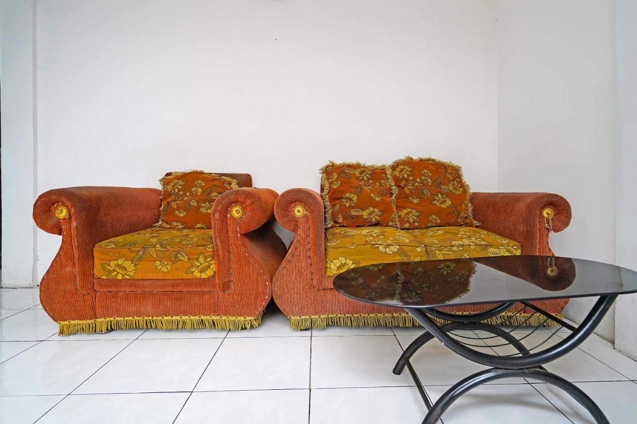 Spot On 91723 Sony Homestay Syariah Сукабумі Екстер'єр фото